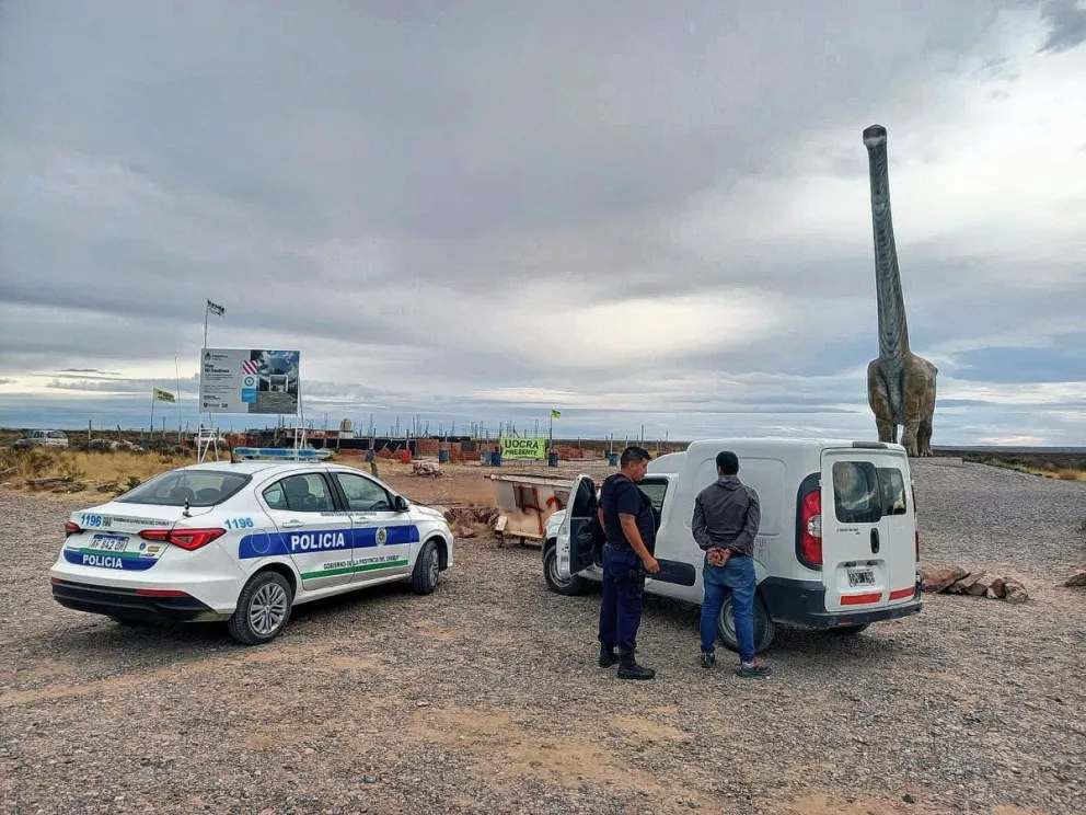 Por segunda en un mes lo detienen con un vehículo robado y lo vinculan a escurridiza banda de asaltantes de la zona