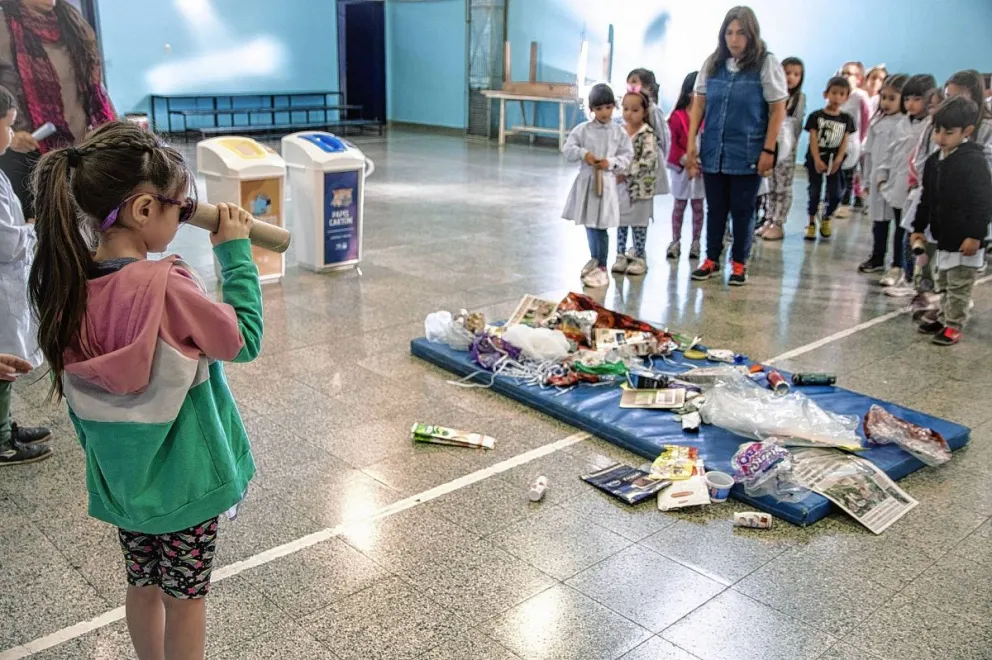 Rada Tilly celebró el Día de la Tierra con una jornada de concientización y juegos