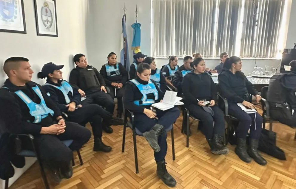Capacitaron a personal de la Policía Comunitaria