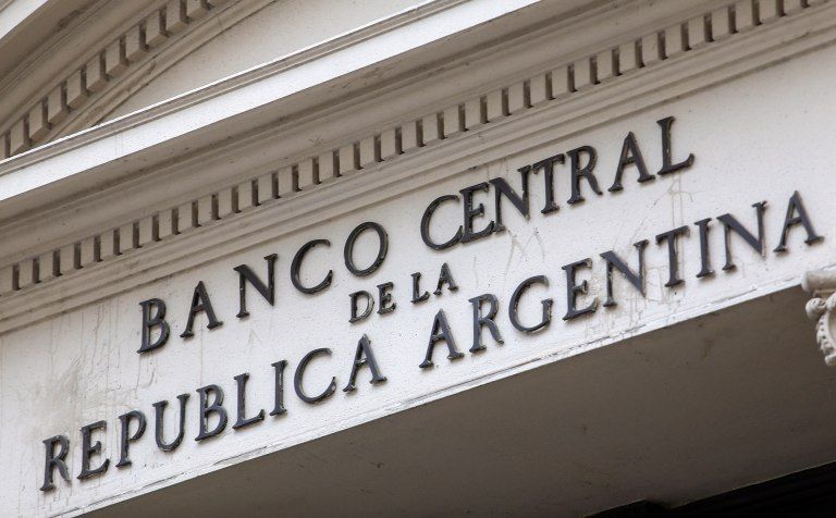 El Banco Central endureció el cepo para evitar la salida de dólares