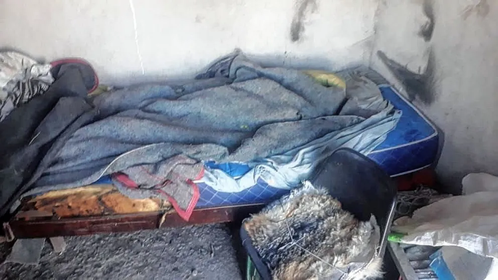 Rescataron a un anciano que vivía en pésimas condiciones en un establecimiento rural de Telsen