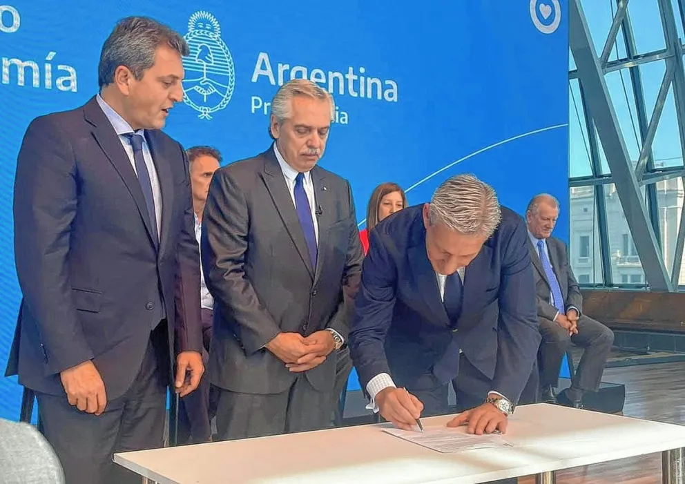 Chubut firmó con Nación convenios de inversión por  8 millones de dólares para el sector agrícola provincial