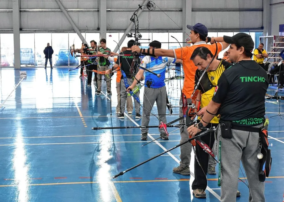 Tiro con Arco en el Club Petroquímica