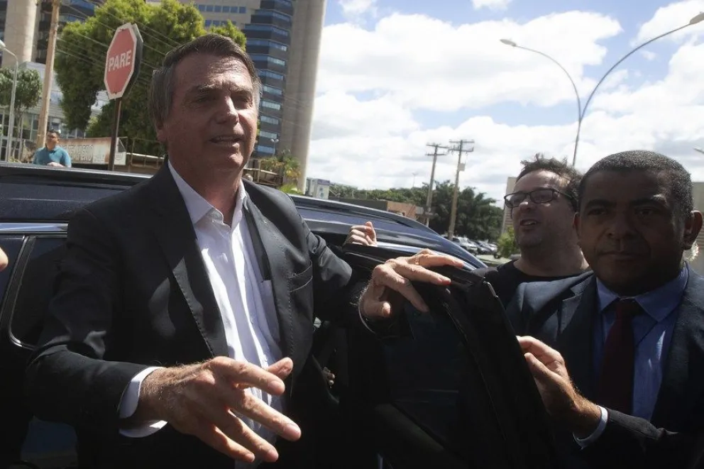 Policía brasileña realizó una inspección en la casa del ex presidente Bolsonaro