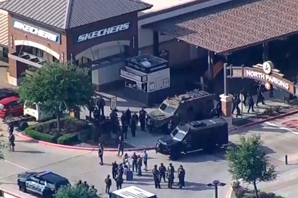 Suman ocho los muertos por el ataque a tiros en un shopping de Dallas