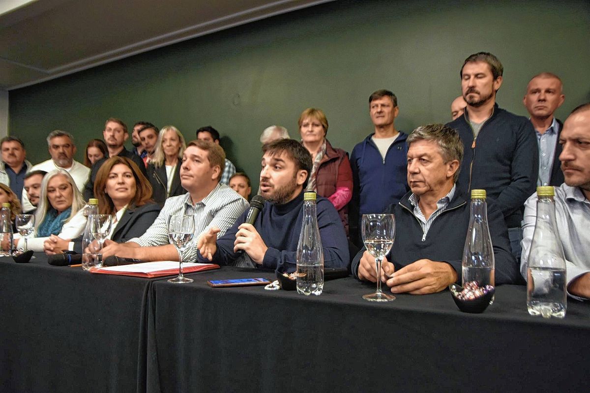 Nacho Torres anunció la fórmula de JxC en Chubut y confirmó su candidatura a gobernador junto a Gustavo Menna de vicegobernador