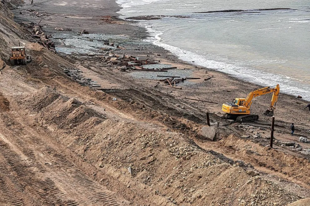 Avanzan los trabajos previos a la pavimentación del Camino Ara San Juan 
