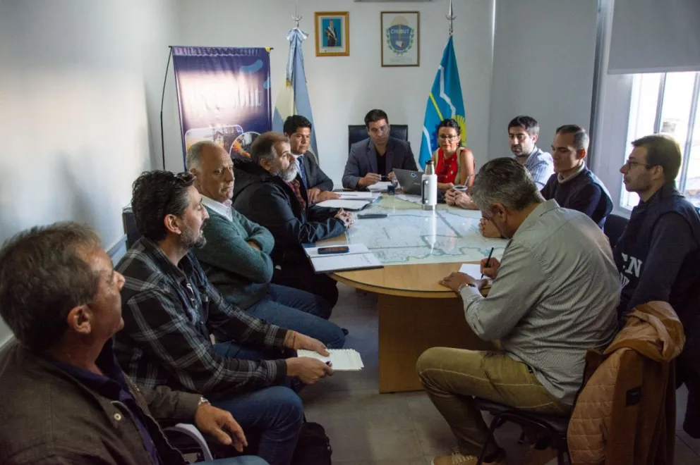 Provincia avanza en un acuerdo con los gremios estatales para la puesta en marcha del CCT de la Ley I N° 74
