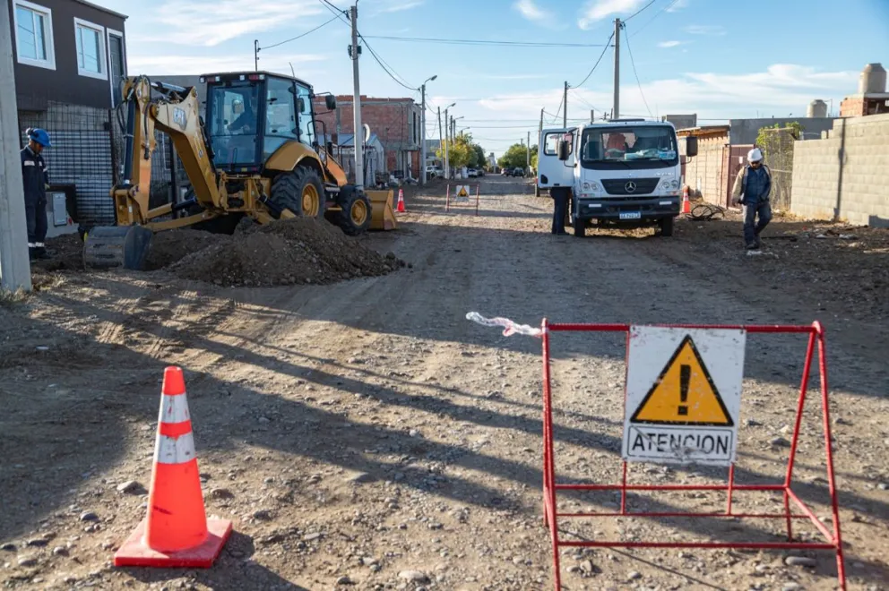 Avanzan con la obra de extensión de red de gas en Próspero Palazzo