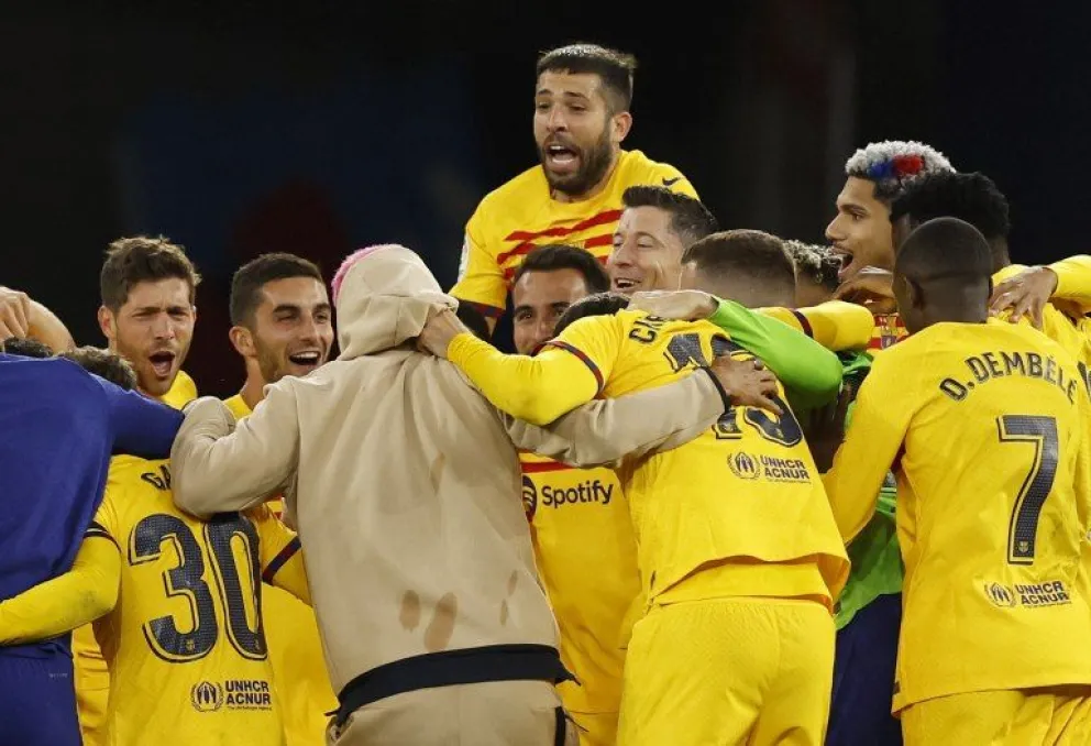 Barcelona se consagró campeón en España mientras sueña con Messi