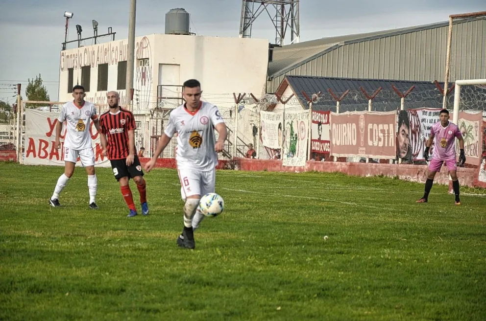 Triunfo de Huracán que no le pierde pisada al “Lobo”