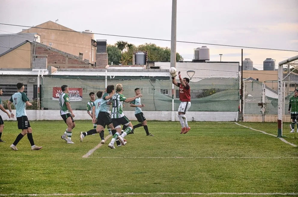 El “Luso” ganó y sigue escalando y la CAI venció a Ameghino