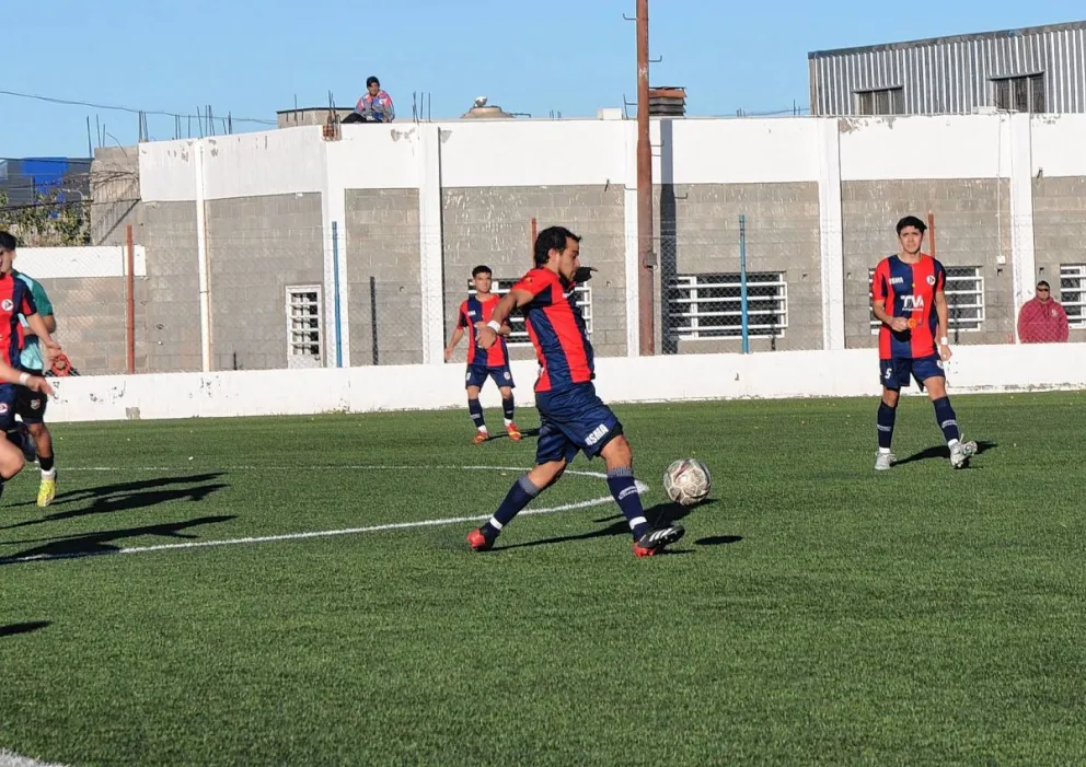 Cómodo triunfo de USMA y victoria de Rada Tilly