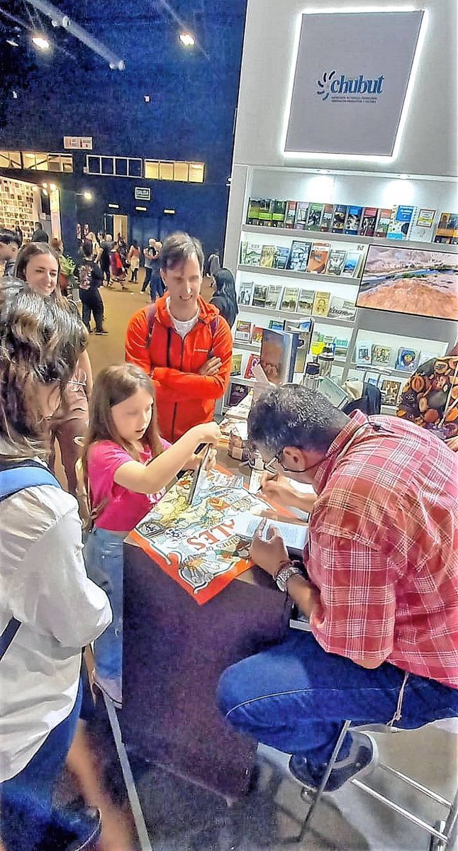 Exitosa participación de autores chubutenses en la Feria Internacional del Libro en Buenos Aires