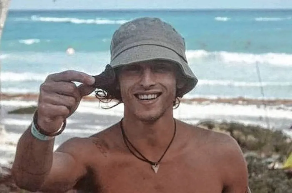 Murió uno de los jóvenes argentinos atacados a machetazos en una playa de México