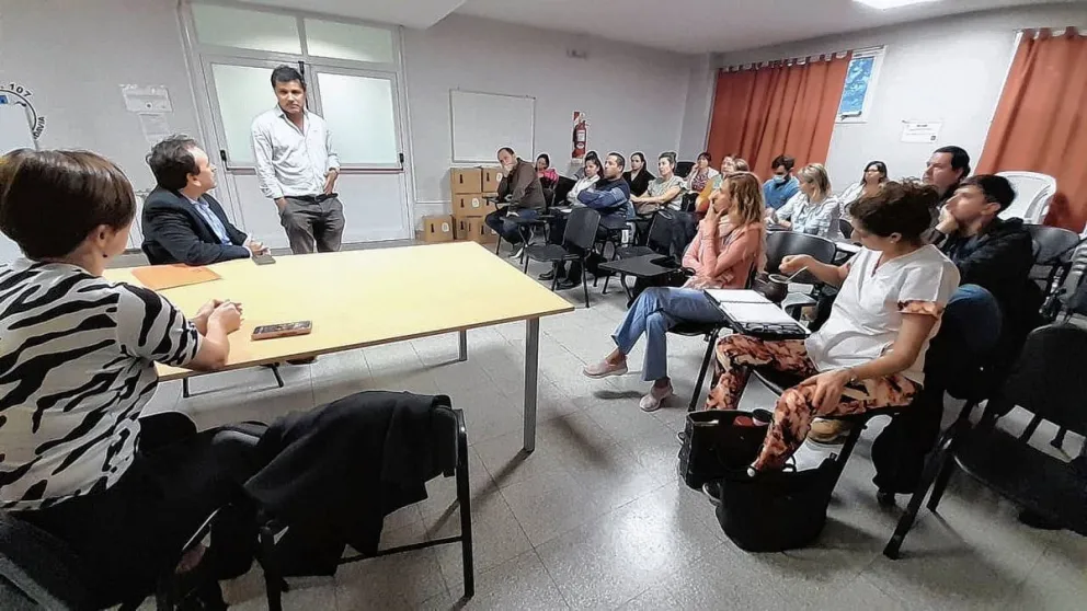 Reunión entre el fiscal jefe, la forense y médicos del Hospital Regional