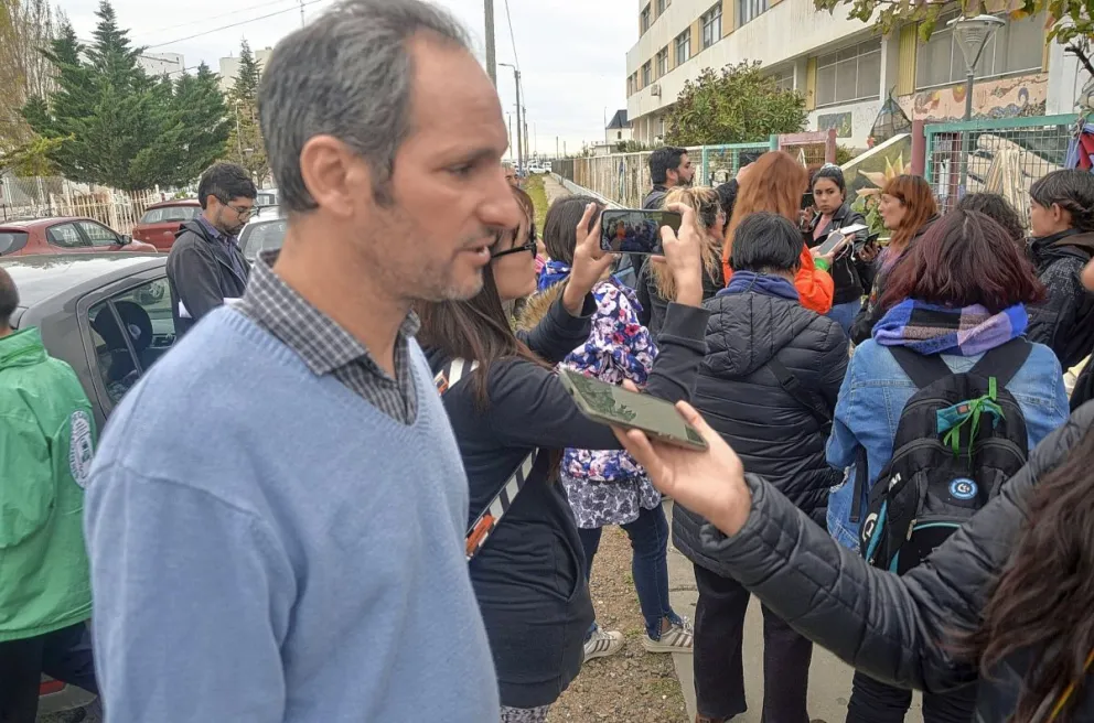 Murphy: “Por este puñadito de horas cátedra, que no son una gran erogación, pisotean todo un trabajo de más de 50 años del CEI”