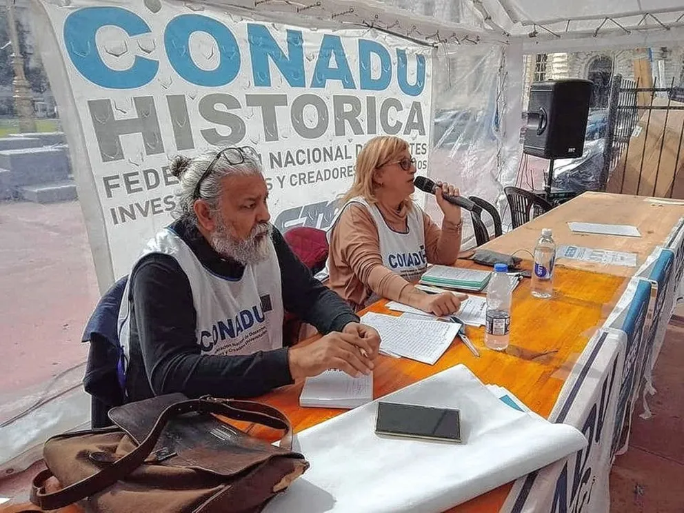 Se decidió en un Congreso Extraordinario el viernes 12 La CONADU Histórica convocó a un paro de 48 horas para los días 30 y 31 de mayo