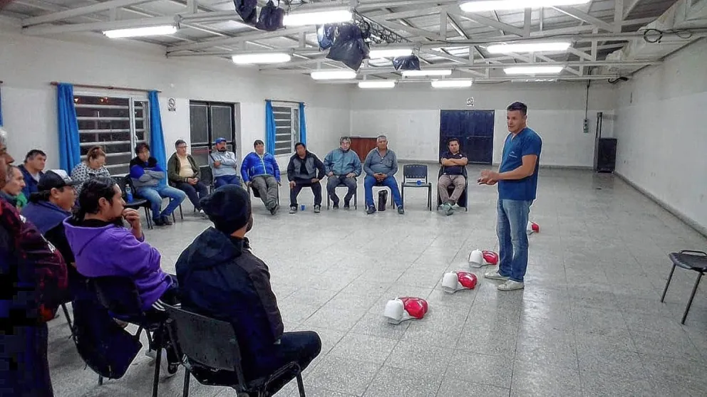 Fútbol de veteranos: Siguen las capacitaciones de RCP