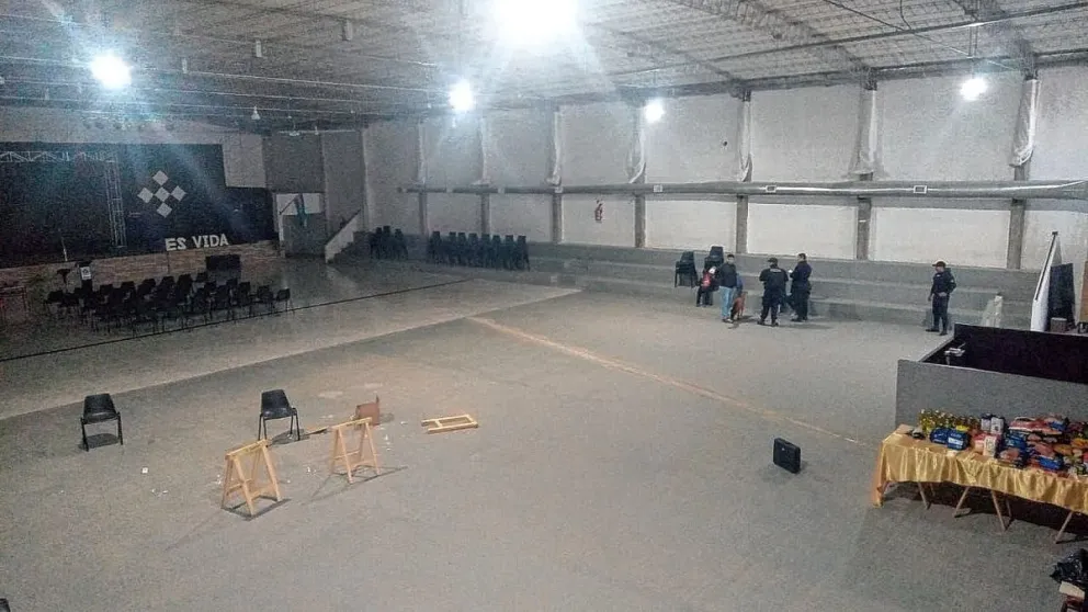 Ladrones armados roban más de medio millón en asalto a iglesia evangélica cuando se entregaban “anteojos sociales”