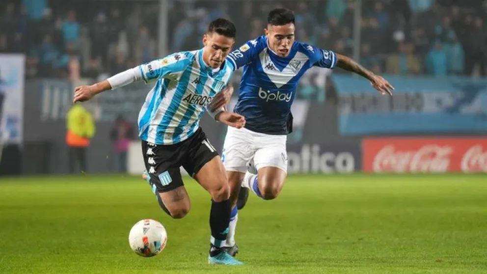 Racing se enfrenta con Vélez en un partido entre dos equipos sin margen de error