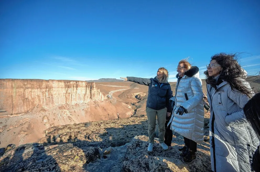 Se presentó el Centro de Interpretación y Planetario “Elsa Rosenvasser Feher” en el Portal Cañadón Pinturas
