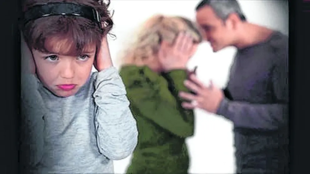 Padres en guerra, niños atormentados