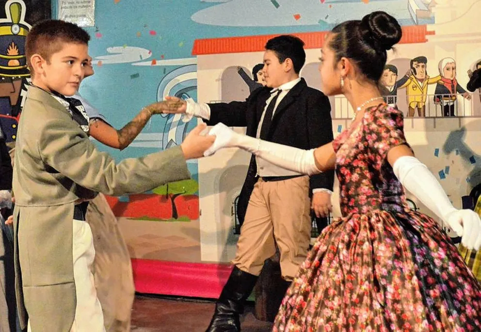 El Municipio invita a celebrar este 25 de Mayo en el Centro de Información Pública