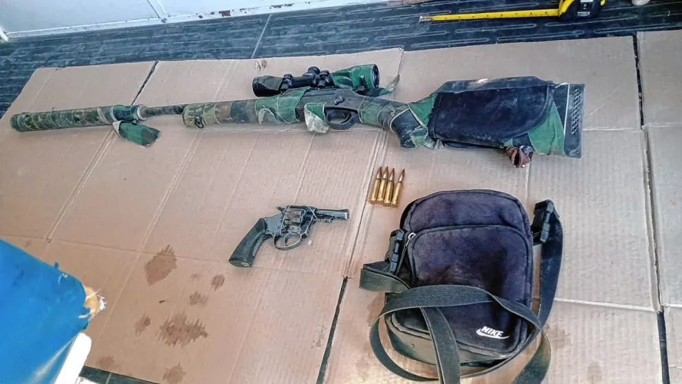 Secuestran fusil y revólver tras ataque a tiros a joven al que balearon dentro de su casa