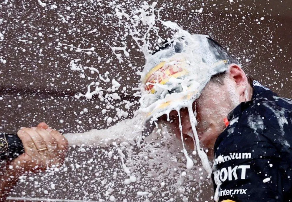Verstappen ganó el Gran Premio de Mónaco y extendió el liderazgo de Red Bull