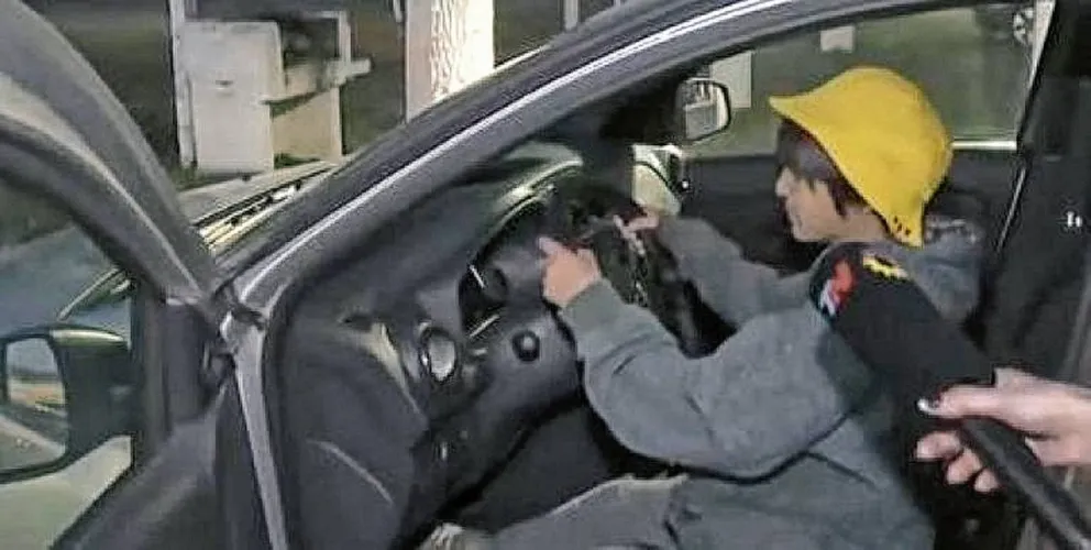 Habló uno de los chicos que se escapó en auto y recorrió 450 kilómetros: "En la estación de servicio nos nos dijeron nada"