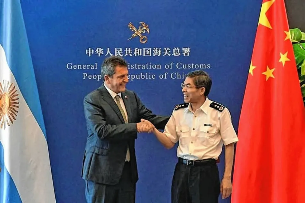 "Nos deberíamos llamar Argenchina", dijo Massa tras anuncios de inversiones en Beijing