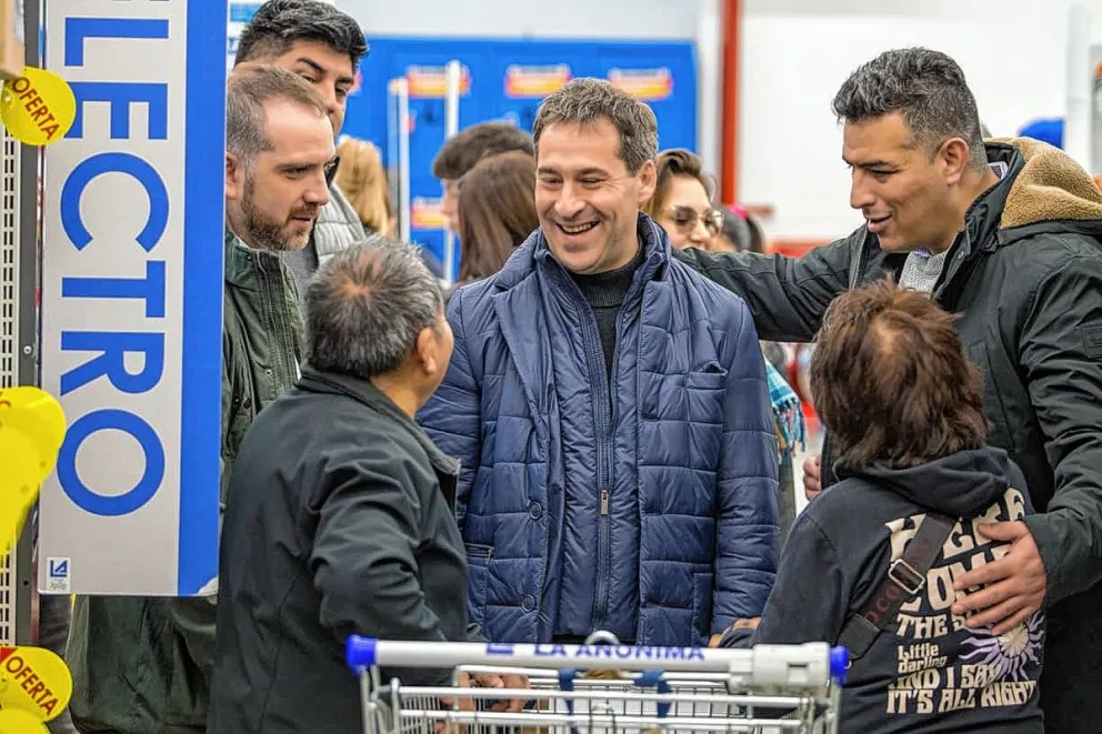Luque y Balochi recorrieron escuelas de Sarmiento: “La remediación educativa en todo Chubut es urgente”