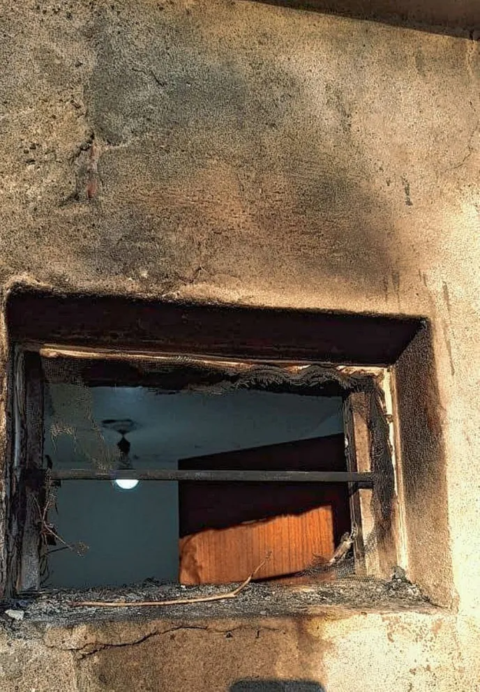 Sofocan principio de incendio intencional en una sucursal de Carnicería Pilotti en Deseado