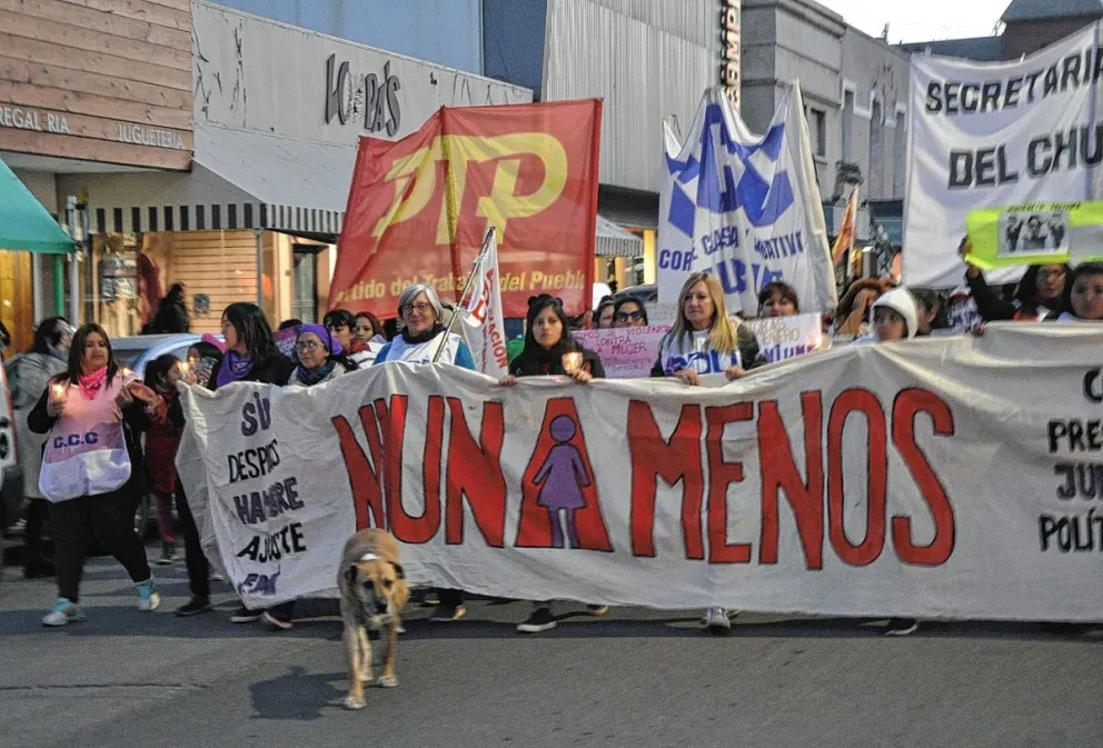 En Comodoro, marcharon por “Ni Una Menos” en memoria de Daniela Velasco