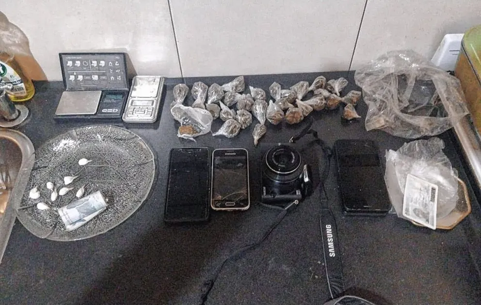 Una pareja y un taxista detenidos tras un operativo antidrogas realizado en Sarmiento