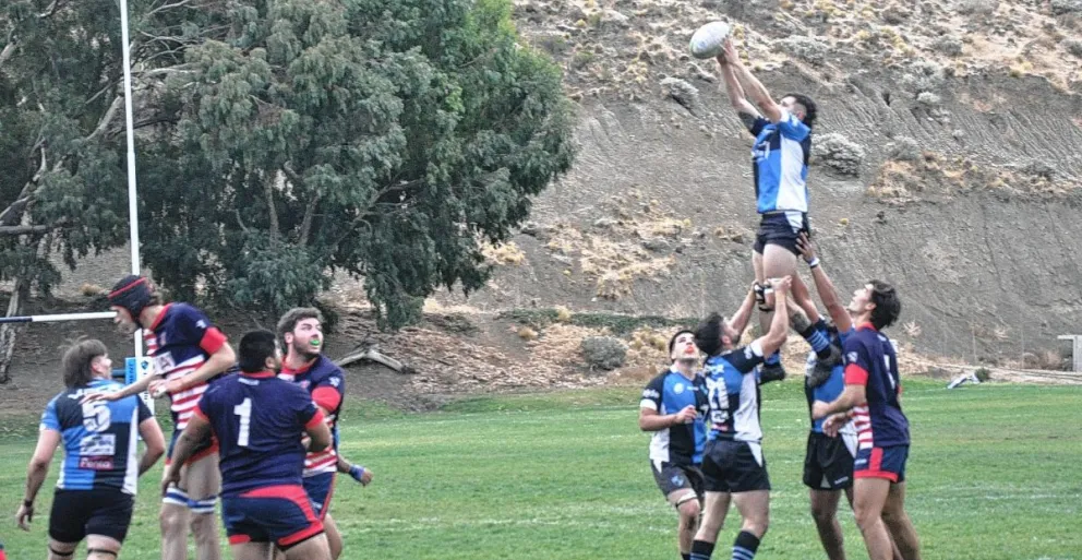Calafate RC y Deportivo Portugués se juegan el pase a semifinales