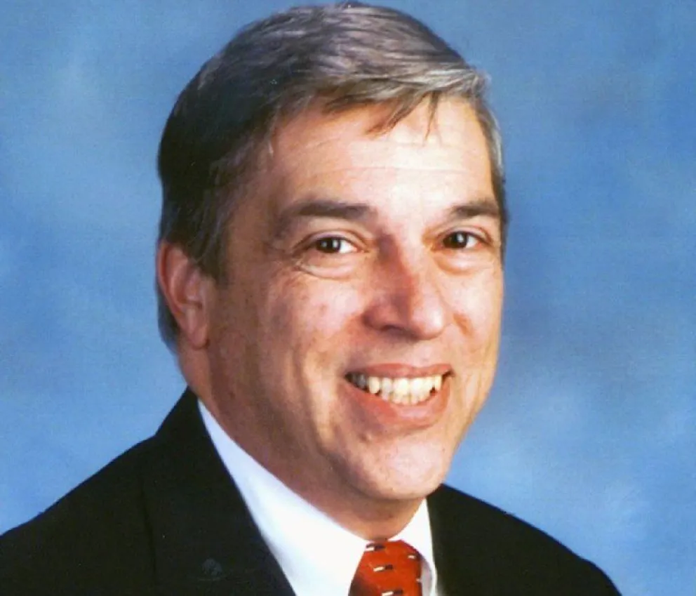 Hallaron muerto en prisión a exagente del FBI condenado por espiar para la Unión Soviética