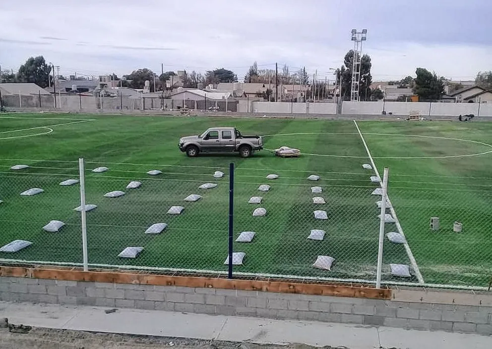 Ferro inaugurará su cancha el próximo viernes