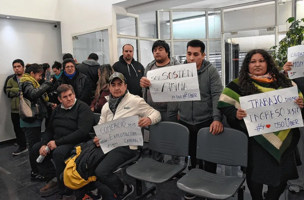 Reclamo de los “Uber” en el Concejo: “Estamos  pidiendo que vean de qué forma nos pueden habilitar”