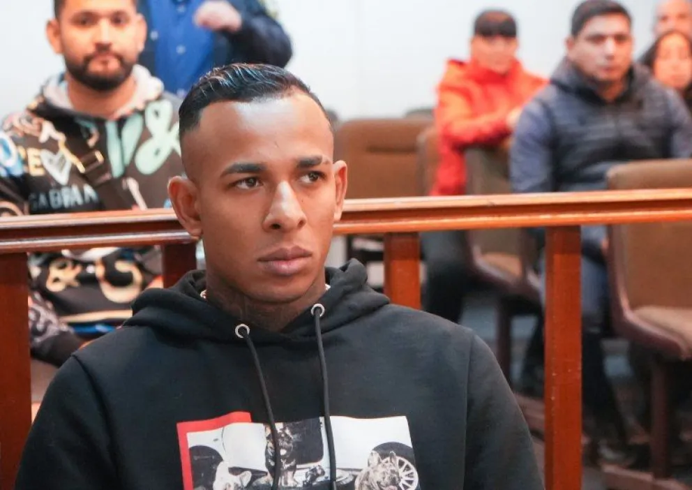 Sebastián Villa fue autorizado a viajar a Colombia tras ser condenado por violencia de género