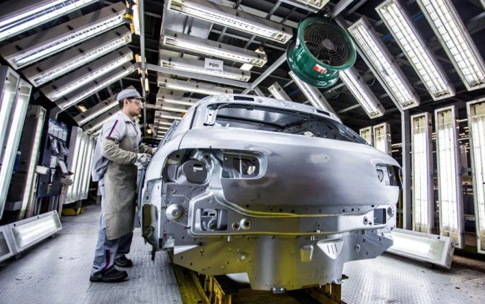 Massa anuncia beneficios para la industria automotriz