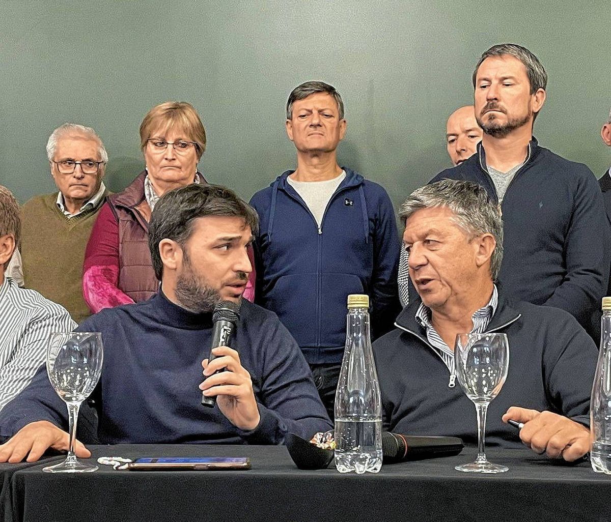 Los candidatos a diputados provinciales de Cambia Chubut firmaron un acuerdo para legislar sin privilegios
