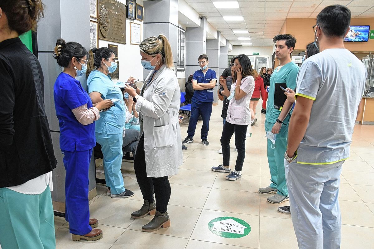 La UNPSJB comunica el reconocimiento internacional de los títulos médicos argentinos