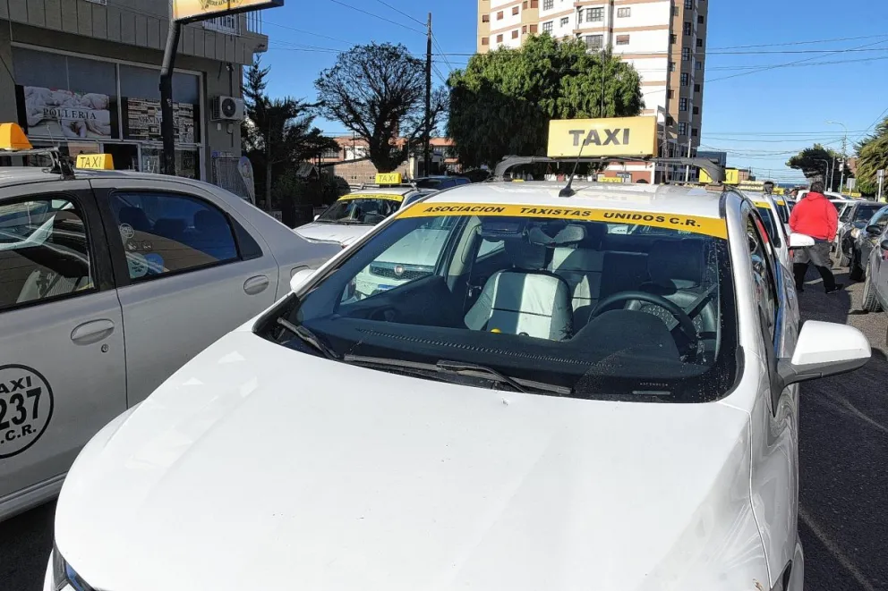 Pondrán en marcha una APP para taxis y remises que será opcional y gratuita durante doce meses
