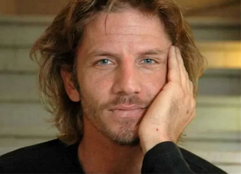 Facundo Arana presenta su obra "En el Aire" en Comodoro