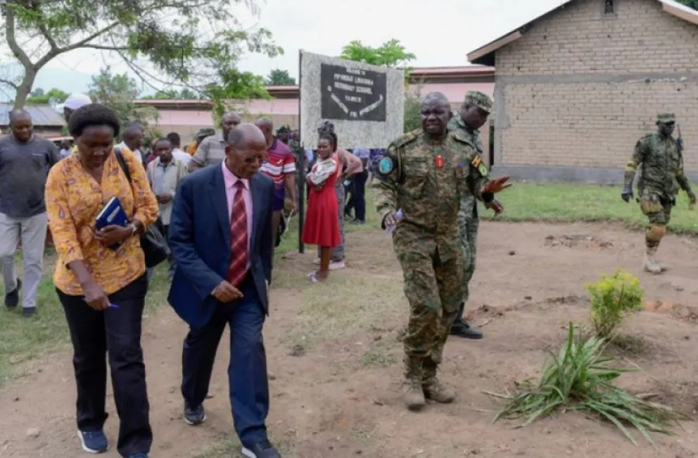 Uganda: Atacaron una escuela y mataron a 37 personas