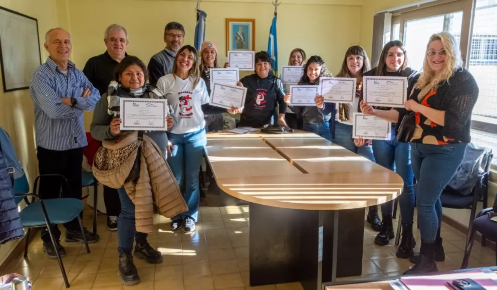 Pesca: Culminó capacitación para mujeres marineras de la provincia