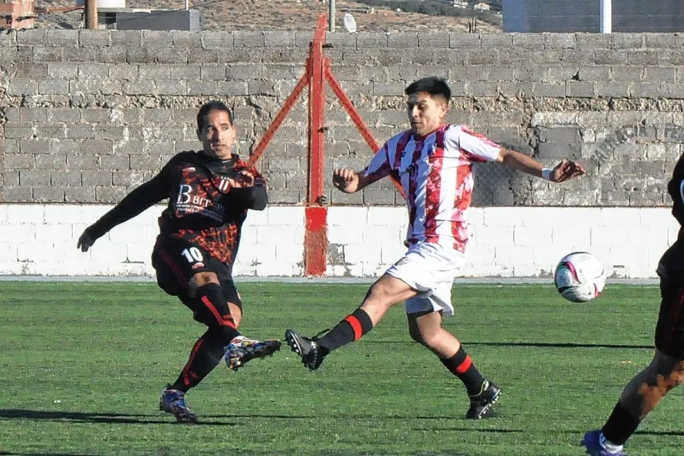 Ameghino sacó adelante un duro juego