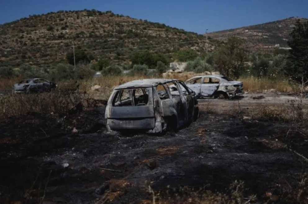 Colonos israelíes arrasaron aldeas palestinas en represalia a un ataque de Hamas
